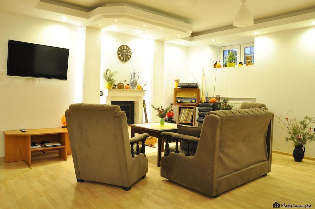 Villa Mb เอากุสตูฟ ภายนอก รูปภาพ